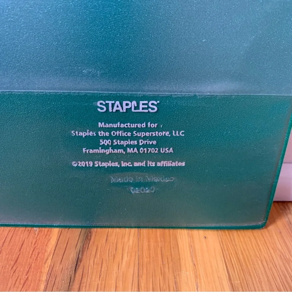 NWOT 3 inch 3 Ring Binder 3 in 3